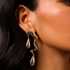Water Drop Gold Earrings